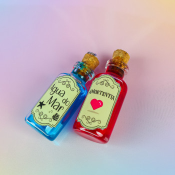 Colar de minigarrafa