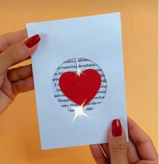 Cartão giratório de coração