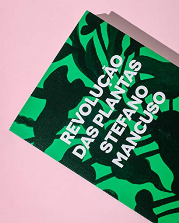 Livro sobre plantas