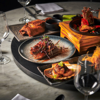 Um jantar em um restaurante incrível